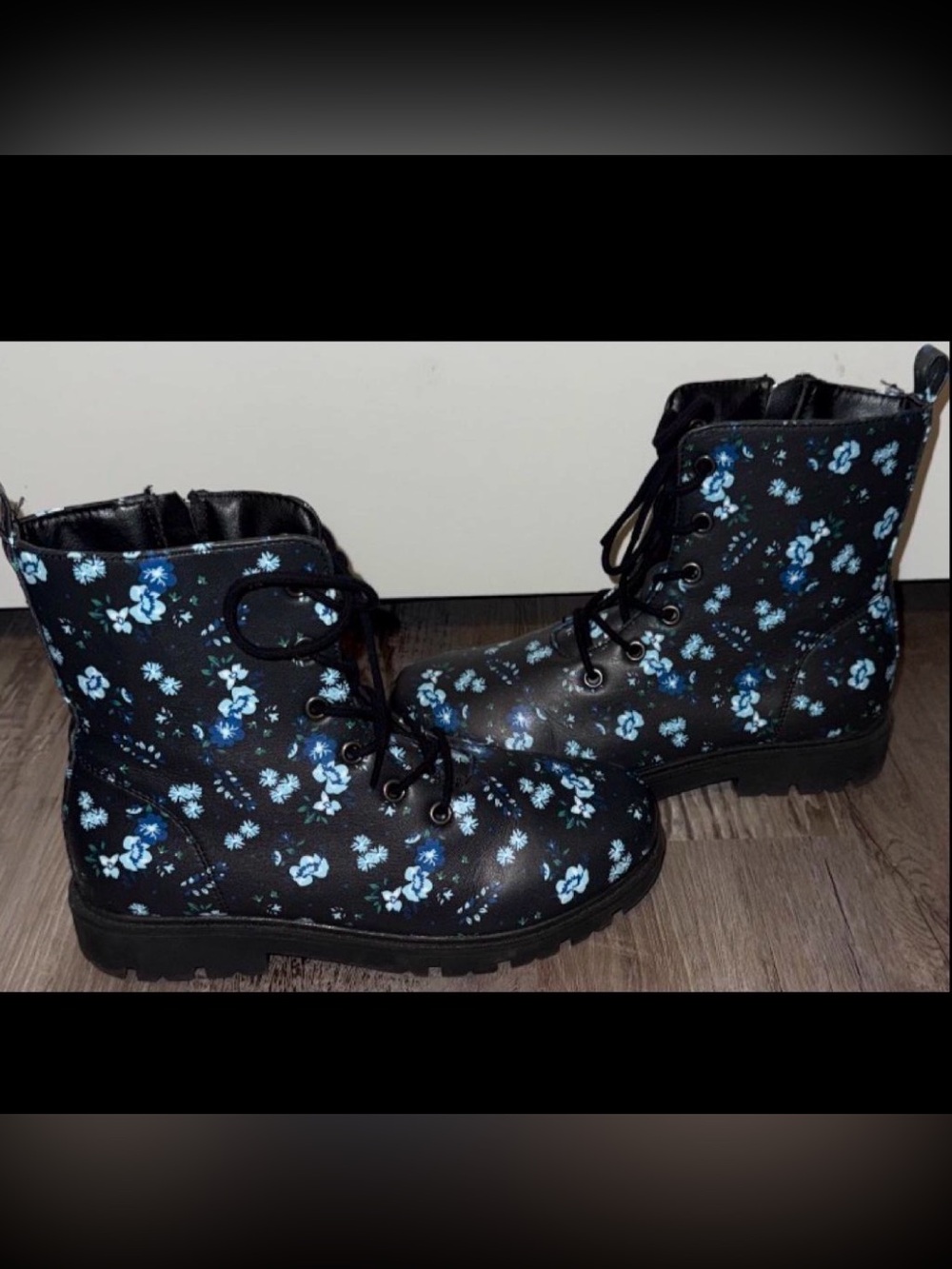 Girls L&D Black & Blue Floral Combat Boots Size 4